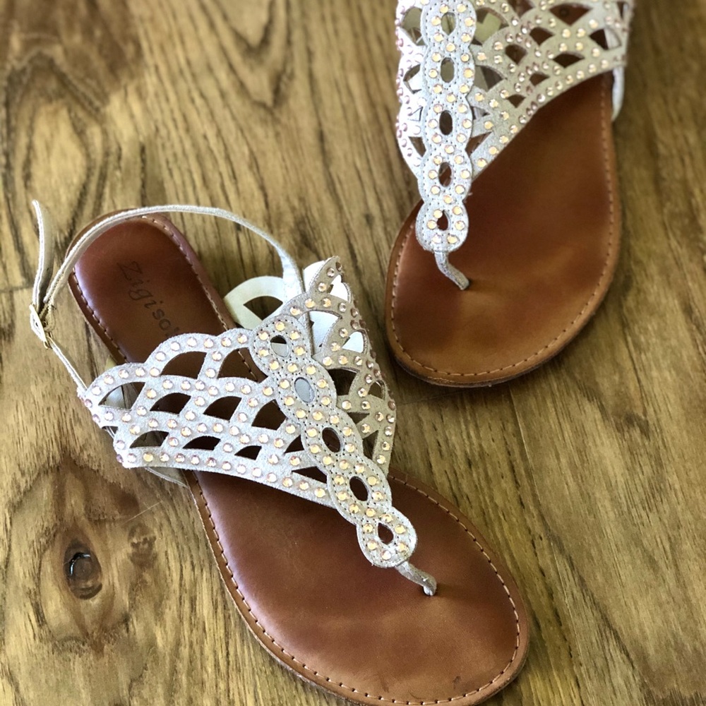 Lightly Worn!!! Blush pink Sandals